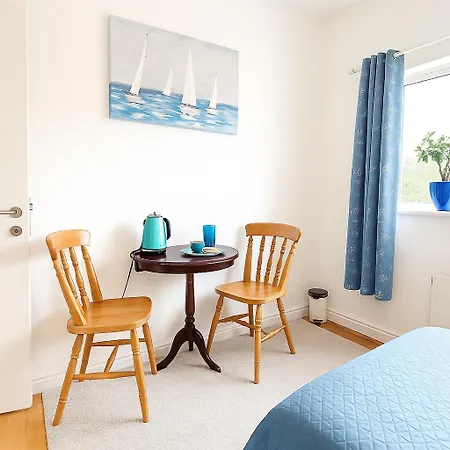 The Blue Haven - Calm And Cozy * Cork